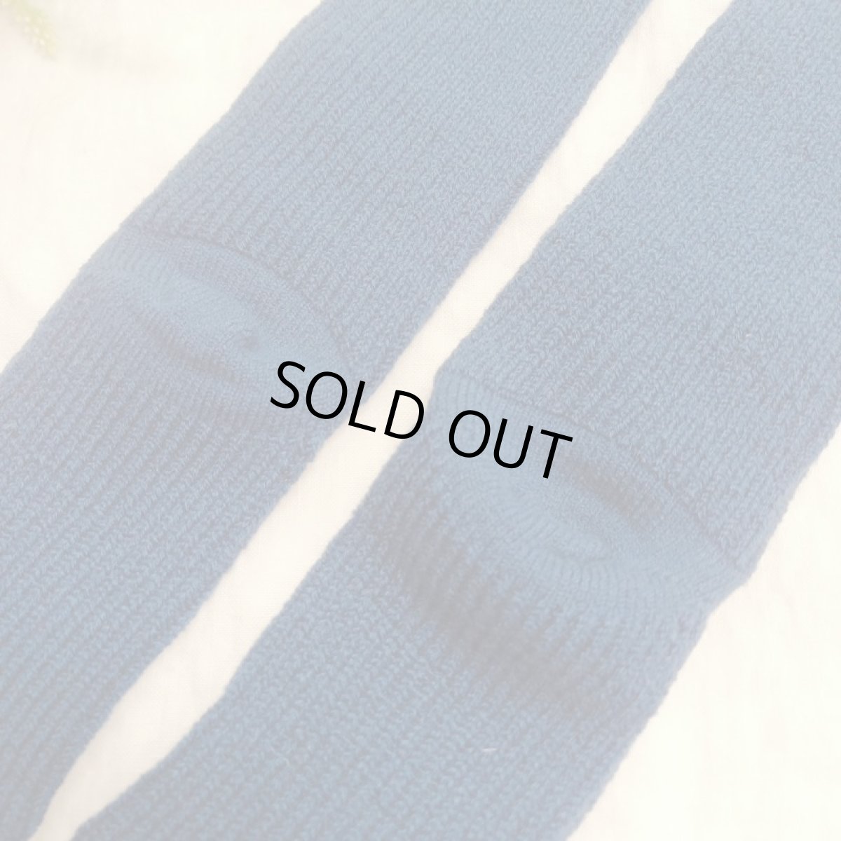 画像2: Humming bird　メリノウール　アーチフィット　無地ハイソックス　藍 (2)