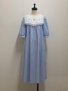 画像1: 【6月下旬〜7月上旬】スワンヨークワンピース（M）5110390 (1)