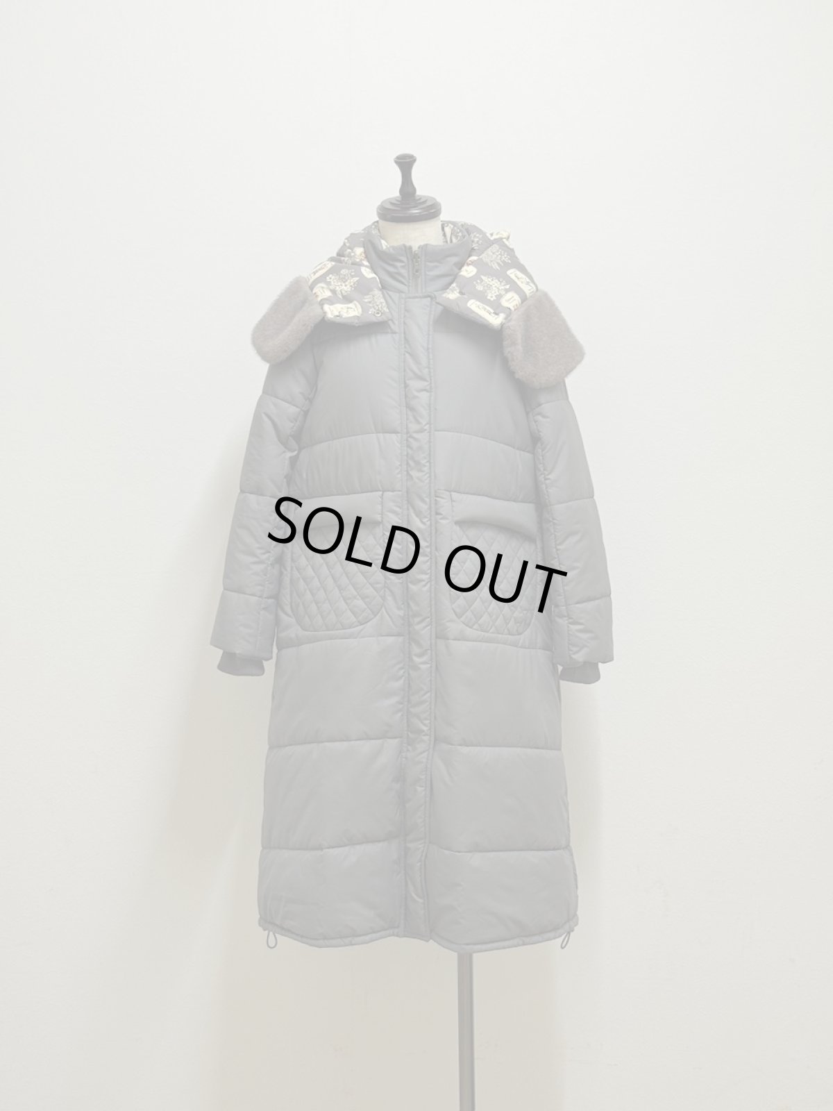 画像21: 【12月上旬〜12月中旬】ぷくぷくテキスタイルリバーロングコート（3L）5695160 (21)