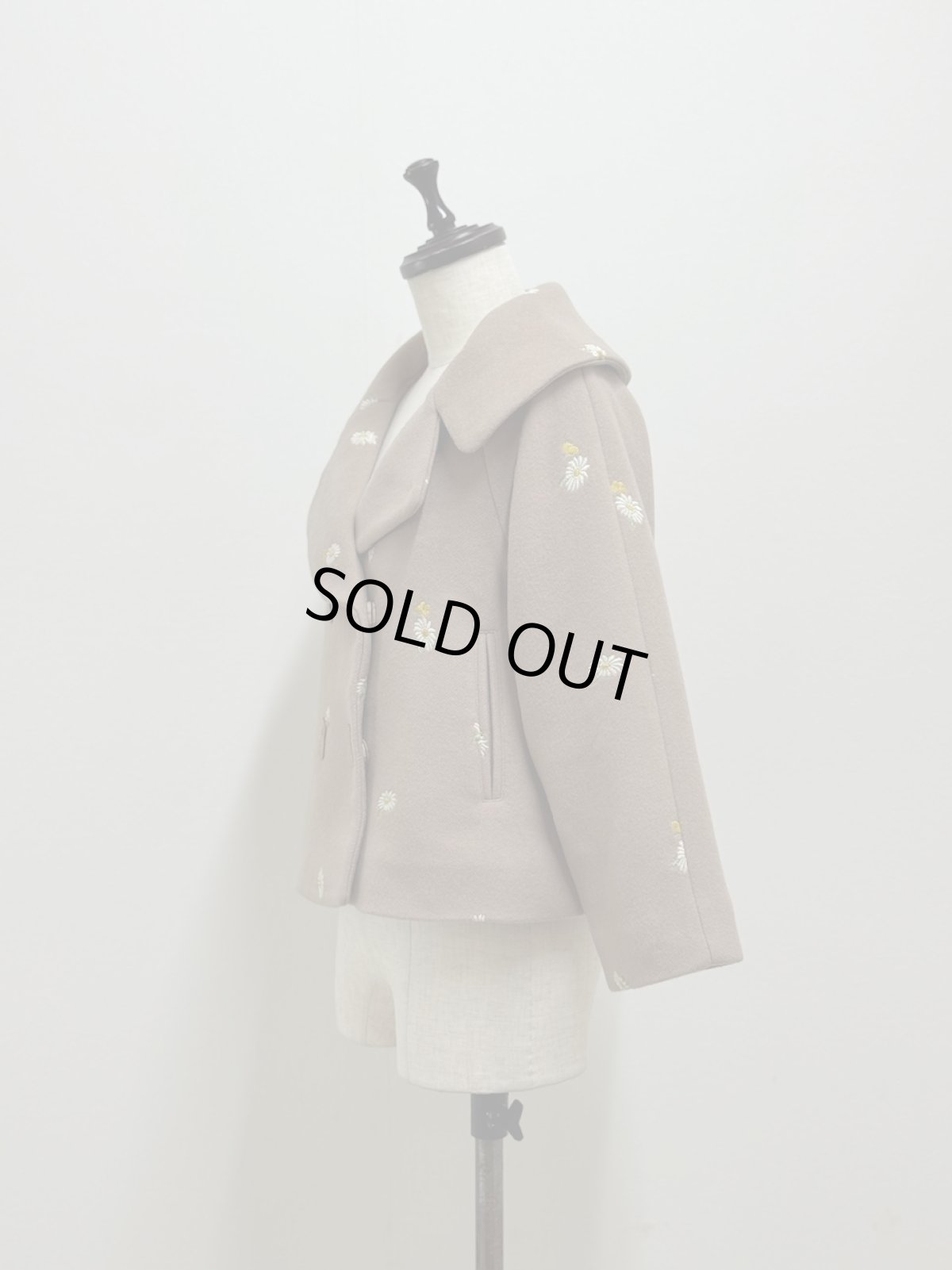 画像8: 【12月中旬〜12月下旬】マーガレットバニーショートコート（3L）5695220(追加分) (8)