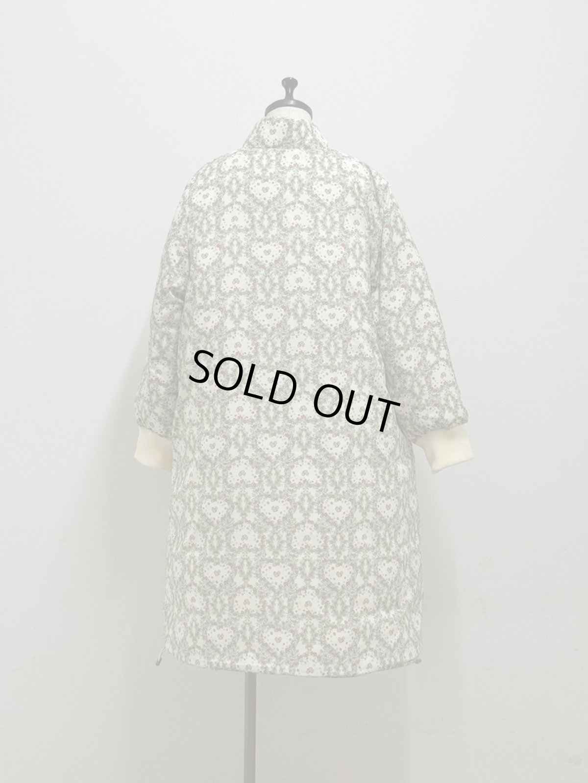 画像10: 【12月上旬〜12月中旬】ぷくぷくテキスタイルリバーロングコート（3L）5695160 (10)