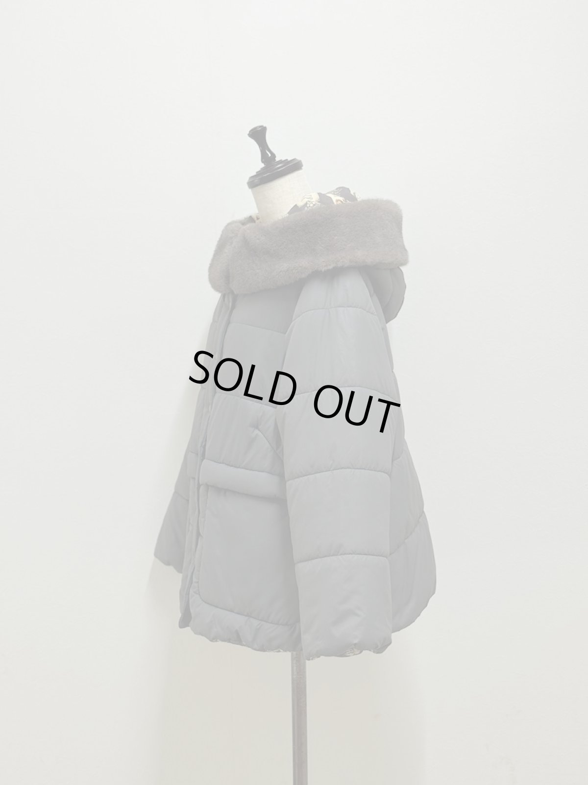 画像2: 【12月上旬〜12月中旬】ぷくぷくテキスタイルリバーコート（3L）5695140 (2)