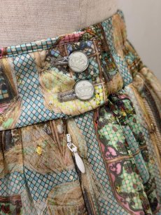 画像3: 【2月上旬〜2月中旬】ステンドグラススカート（M） 6160030 (3)