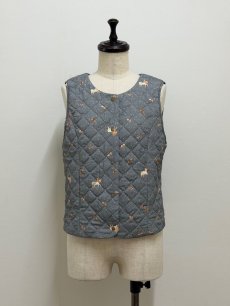 画像1: 【1月中旬〜1月下旬】草原のライオン キルトベスト(M) 6190010 (1)