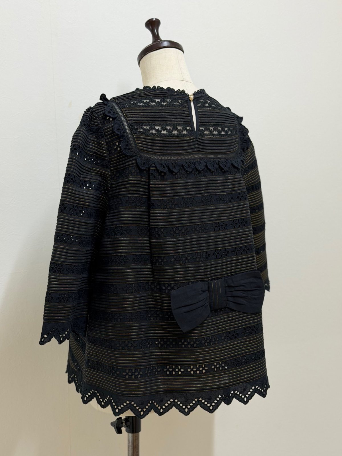 画像12: 【5月中旬〜5月下旬】ミルフィーユブラウス（M） 6170030　※数量限定 (12)