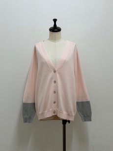 画像1: 【3月下旬〜4月上旬】シルエットたっぷりVカーデ（M）6120010 (1)