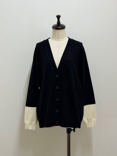 画像7: 【3月下旬〜4月上旬】シルエットたっぷりVカーデ（M）6120010 (7)