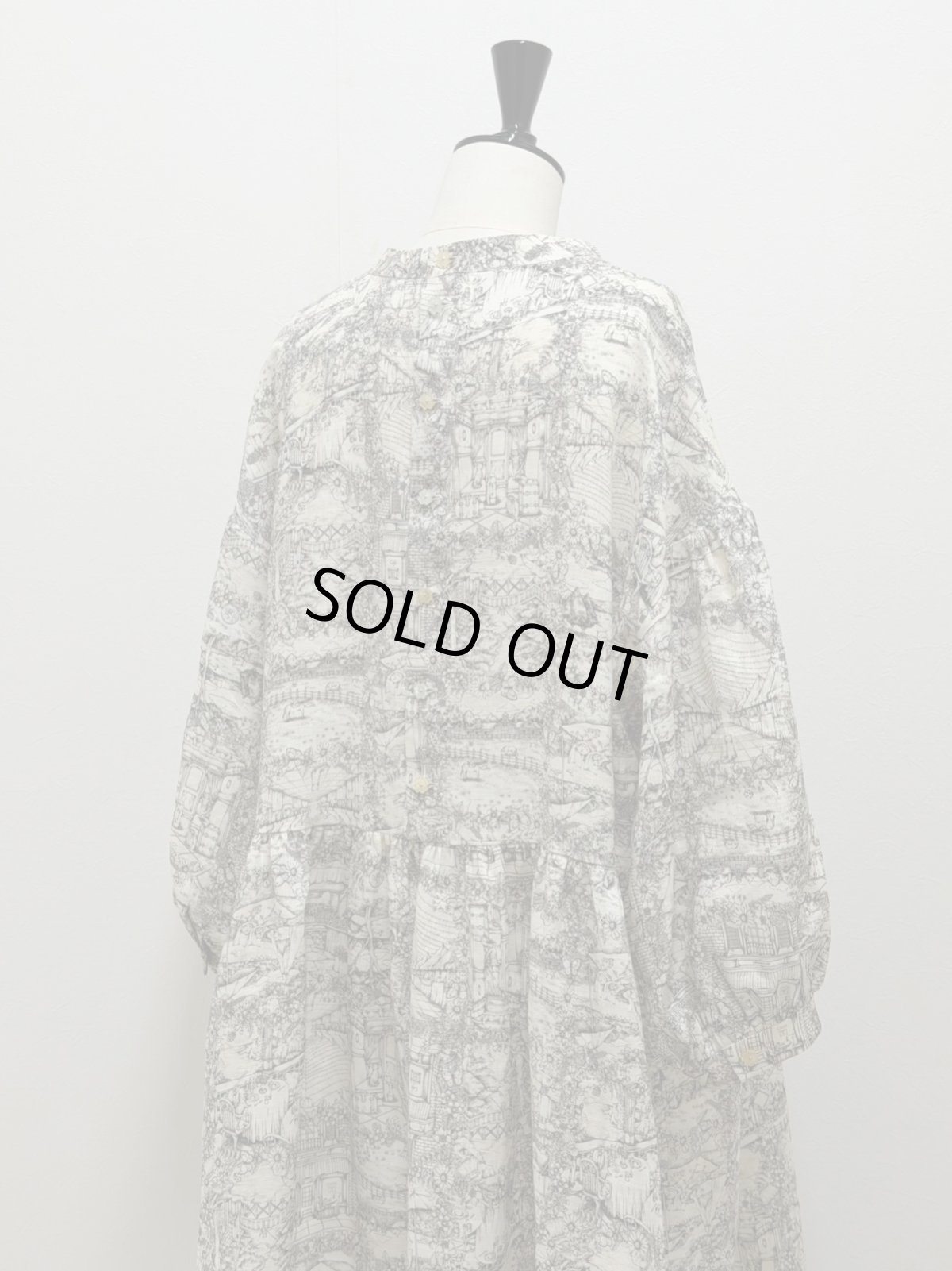 画像4: 【5月中旬〜5月下旬】スーちゃんジャーニーリネンワンピース（3L） 6610240 (4)