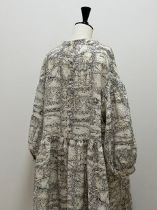 画像13: 【5月中旬〜5月下旬】スーちゃんジャーニーリネンワンピース（M） 6110230 (13)