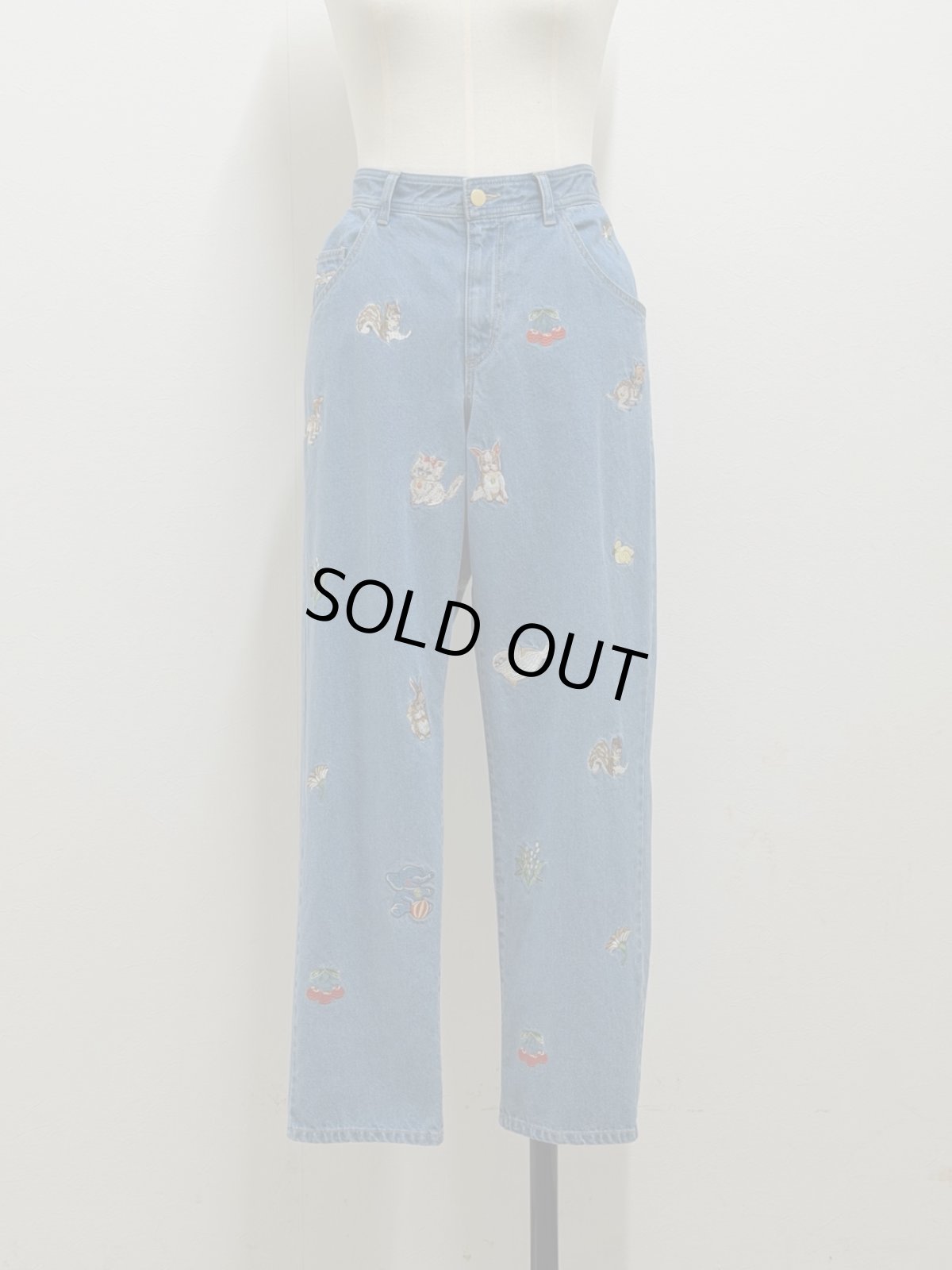 画像1: 【5月中旬〜5月下旬】fortune刺繍デニムパンツ(3L)　6640060 (1)