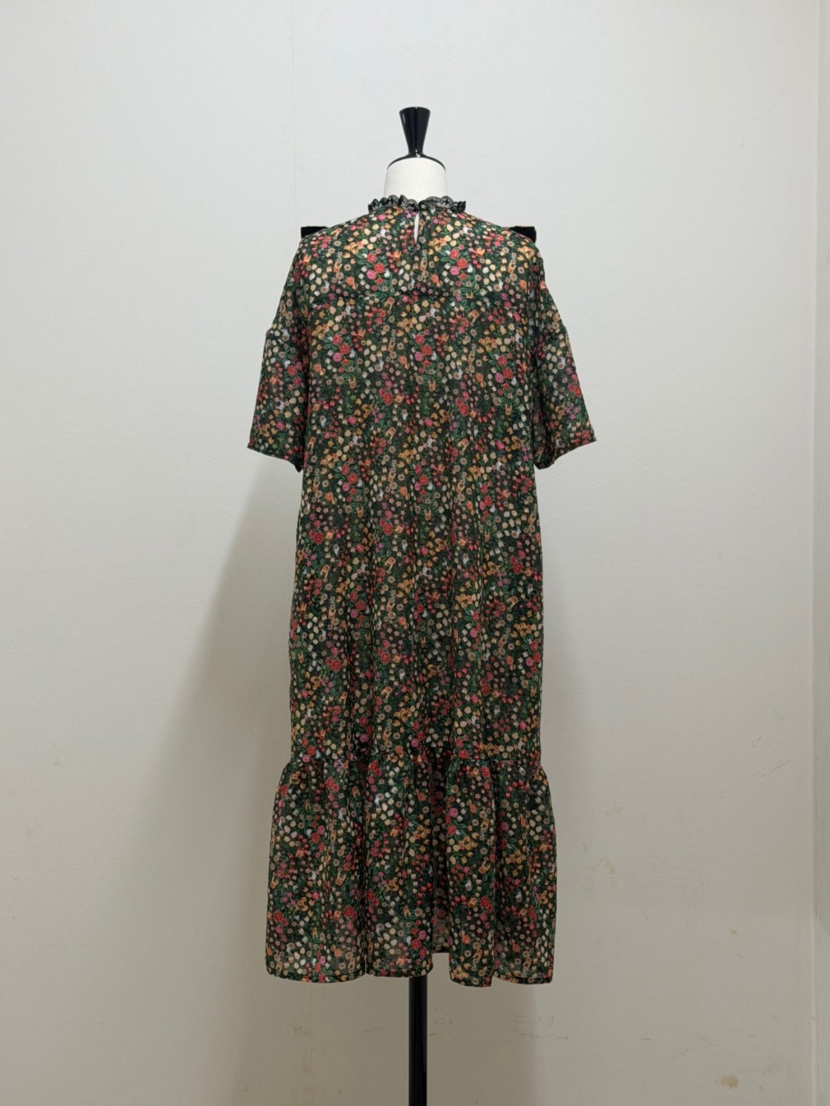 画像18: 【5月下旬〜6月上旬】秘密の猫庭ワンピース（M） 6110290　※早期締切商品 (18)