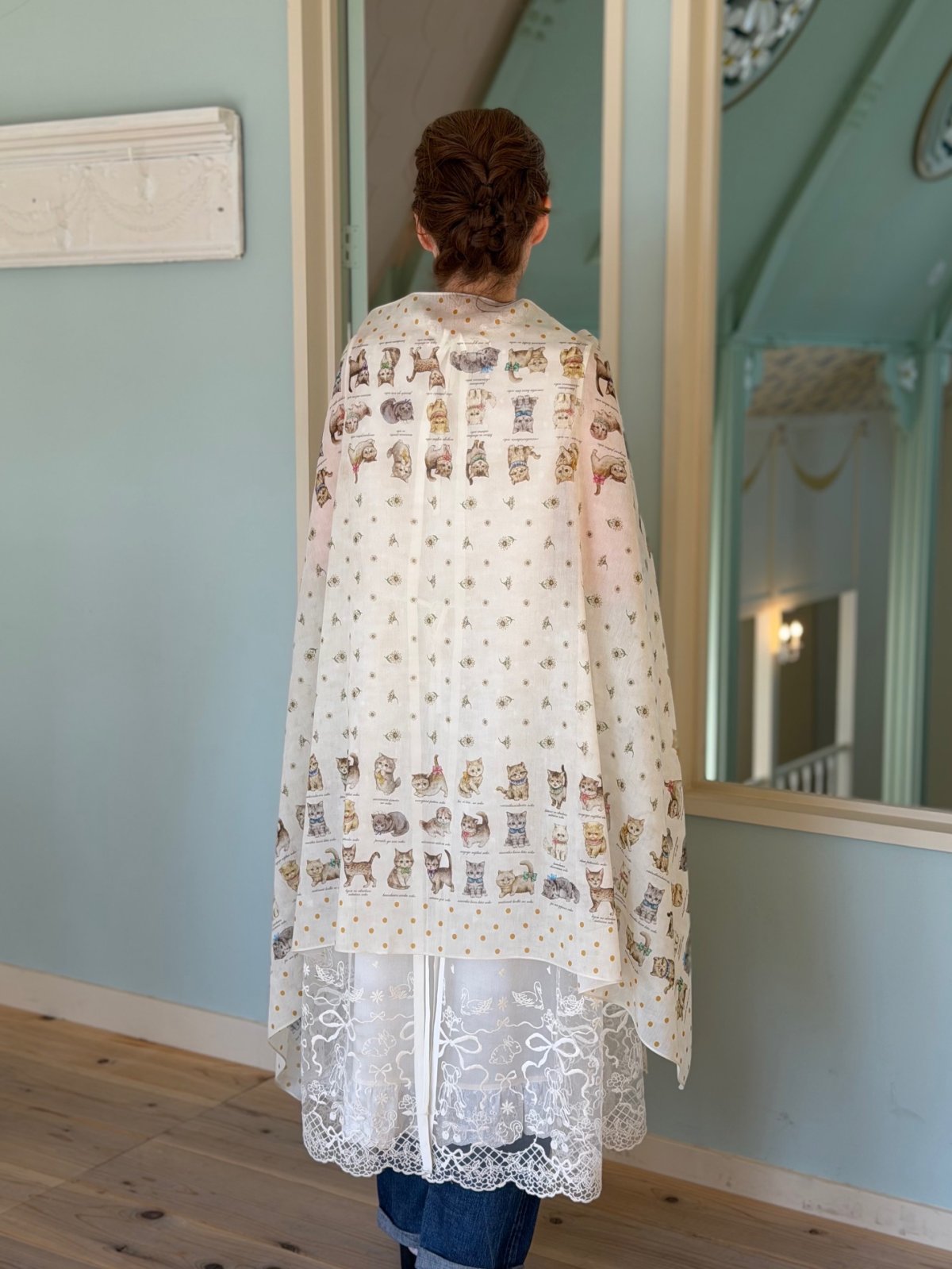 画像4: 【4月下旬〜5月中旬】こねこ図鑑UVストール　6100340 (4)