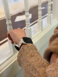 画像2: 【3月下旬〜4月上旬】こねこ図鑑アップルウォッチベルト　6100290 (2)