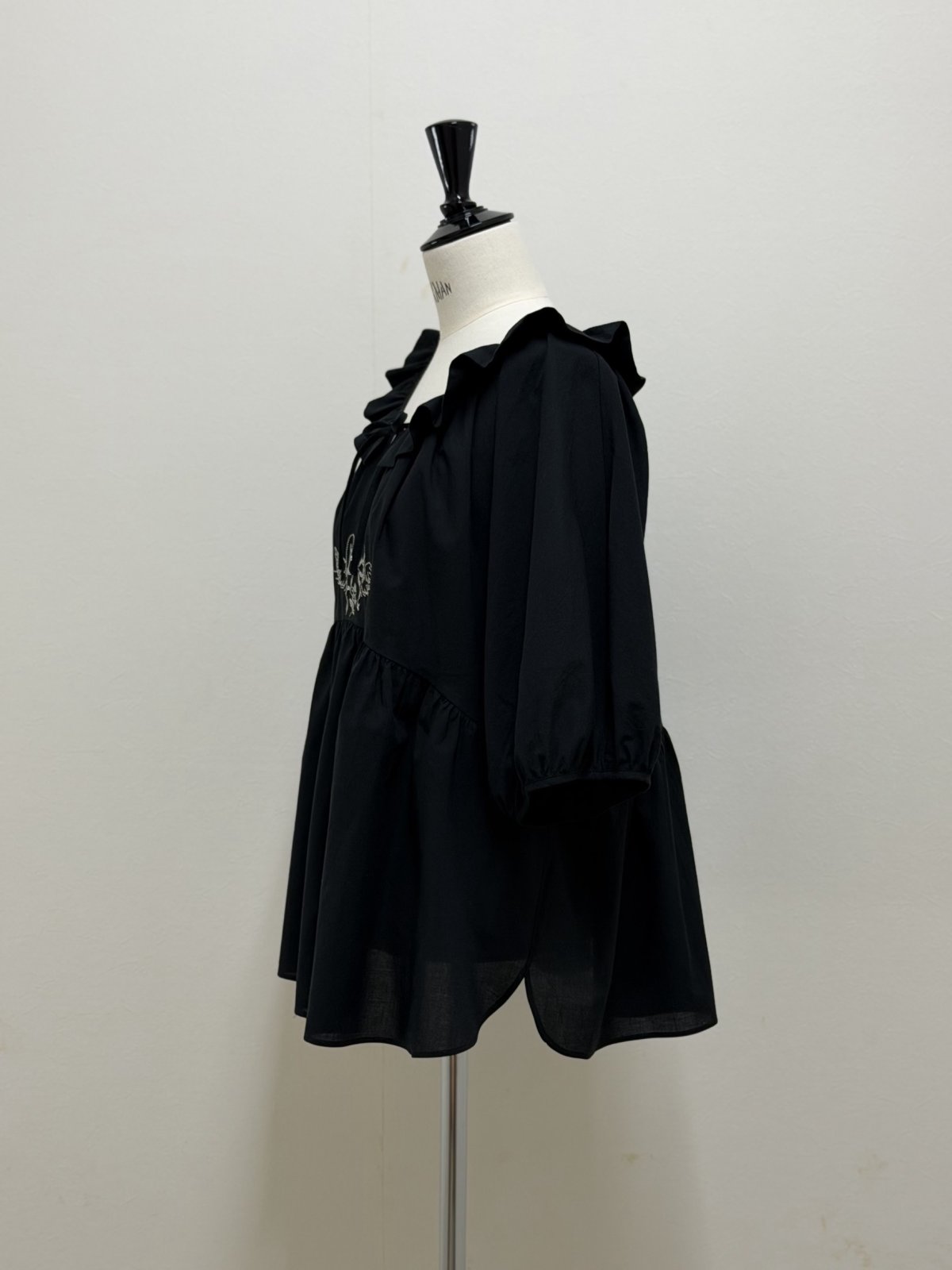 画像3: 【6月上旬〜6月中旬】ラブスワンブラウス（3L） 6670180A (3)