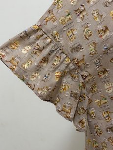 画像3: 【6月上旬〜6月中旬】こねこ図鑑ヒララブラウス（3L） 6670160 ※数量限定 (3)