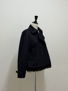 画像8: 【9月下旬〜10月上旬】フリフリトレンチコート（3L）6695060 (8)