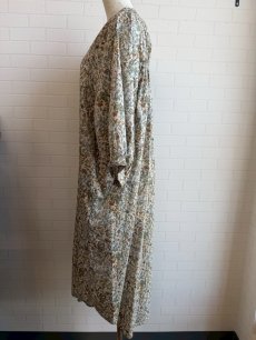 画像2: 【le ciel】コットン花柄プリントワンピース (2)