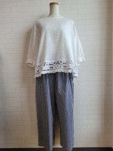 画像4: 【te-to】バテンレースピンタックブラウス (4)