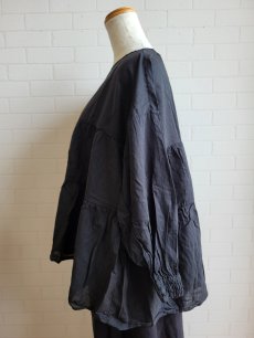 画像14: 【SUN VALLEY】コットンテンセル平織日本製品染ティアードプルオーバー (14)