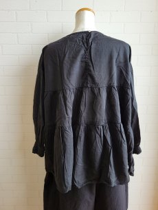 画像15: 【SUN VALLEY】コットンテンセル平織日本製品染ティアードプルオーバー (15)