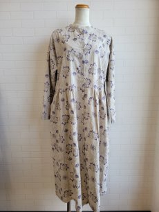 画像1: 【tukuroi】32×21綿麻平織総柄刺繍2way切替ワンピース (1)