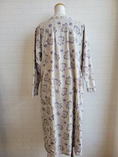 画像3: 【tukuroi】32×21綿麻平織総柄刺繍2way切替ワンピース (3)