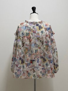 画像4: 【12月中旬〜12月下旬】柄ちがいたっぷりブラウス（3L） 6675120 (4)