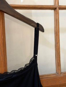 画像13: 【12月中旬〜12月下旬】ピンタックヨークキャミワンピース（M）6115230 (13)